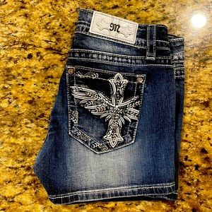 Miss Me shorts size 27